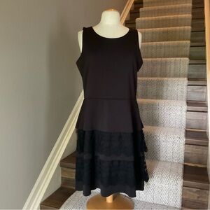 Elegant Black Sleeveless Tiered Lace Dress